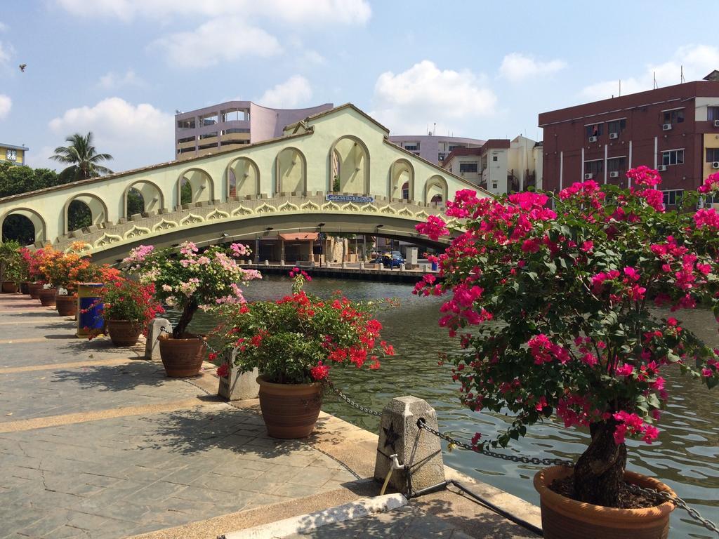 Olive Flashpackers, Melaka Экстерьер фото